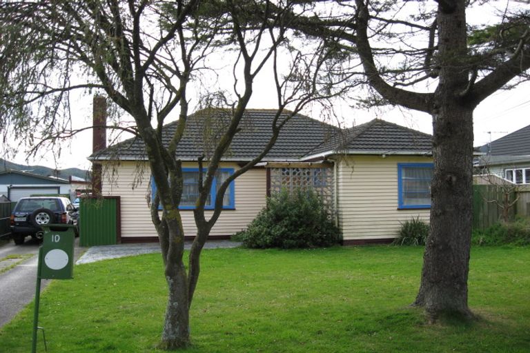 Photo of property in 10 Dunn Street, Wainuiomata, Lower Hutt, 5014