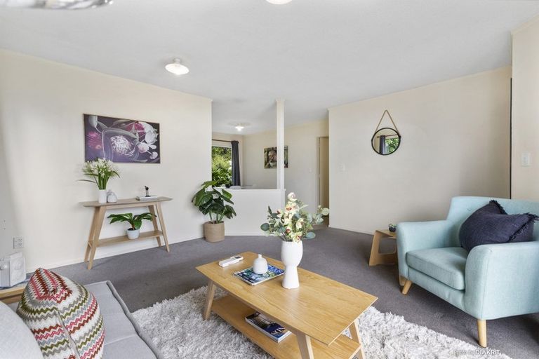 Photo of property in 6 Mayaro Crescent, Grenada Village, Wellington, 6037