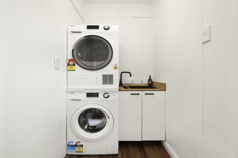 Photo of property in 14 Upland Street, Helensburgh, Dunedin, 9010