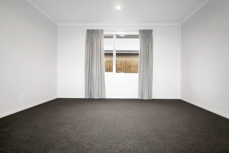 Photo of property in 7 Hineaari Street, Marshland, Christchurch, 8083