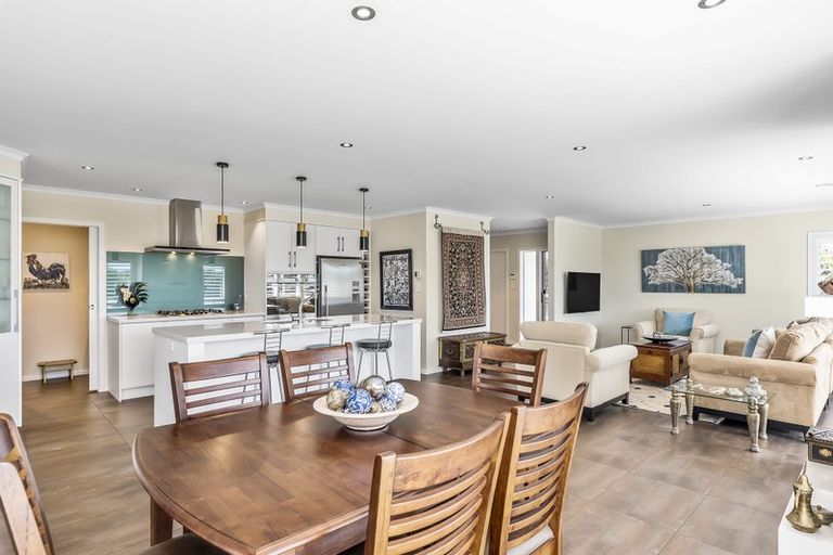 Photo of property in 21 Jade Lane, Paraparaumu, 5032