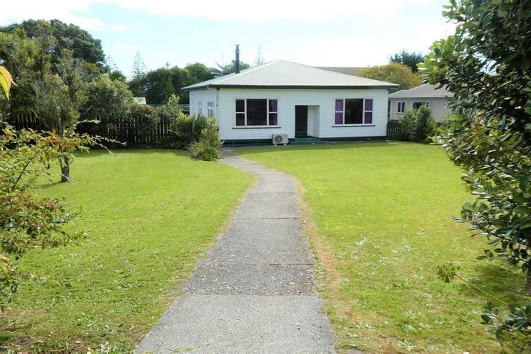Photo of property in 82 Tasman Street, Karoro, Greymouth, 7805