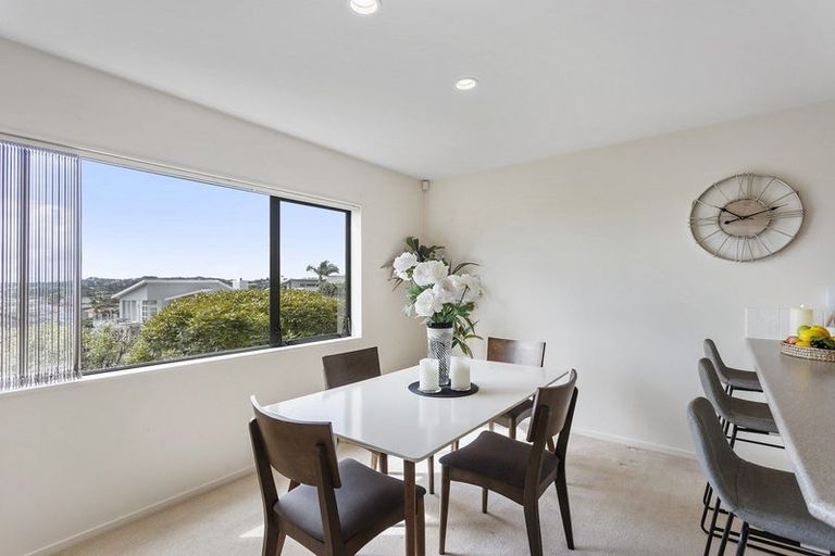 Photo of property in 59 Grovenor Drive, Orewa, 0931