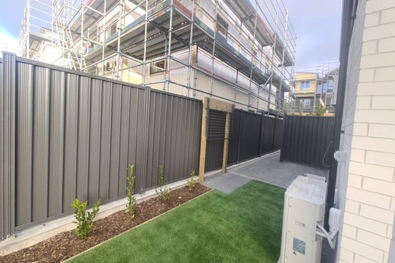 Photo of property in 44 Koreke Close, Kenepuru, Porirua, 5022