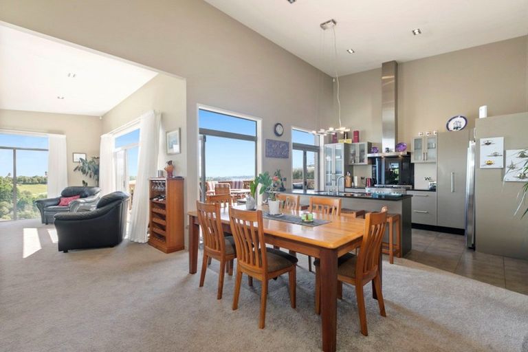 Photo of property in 19 Estuary View Road, Welcome Bay, Tauranga, 3112