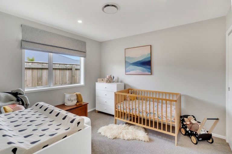 Photo of property in 70 Feist Street, Carterton, 5713