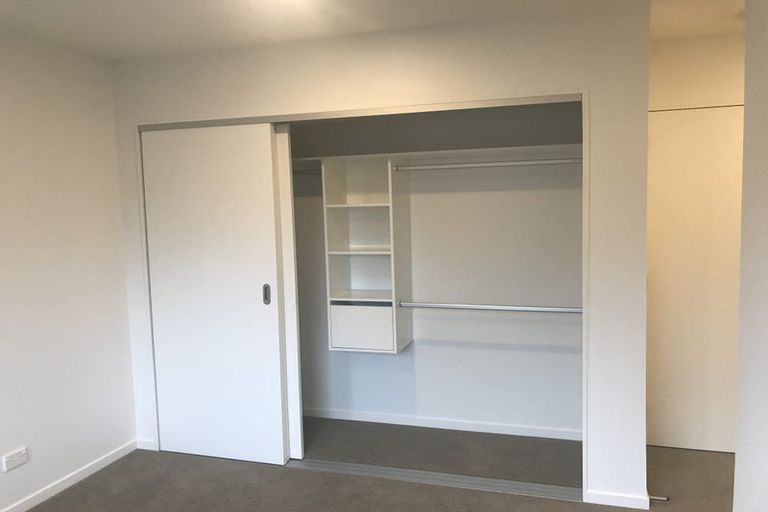 Photo of property in 33 Peihana Road, Hobsonville, Auckland, 0616