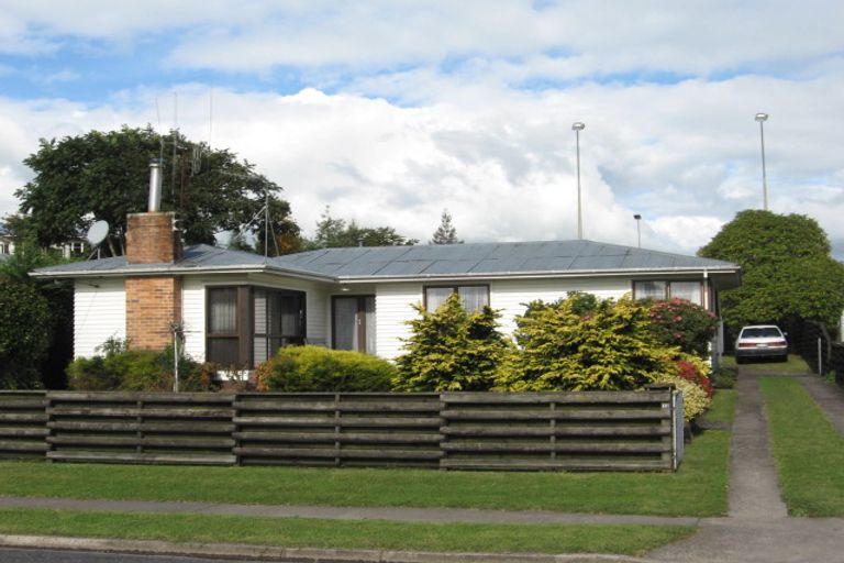Photo of property in 12 Okoroire Street, Tirau, 3410