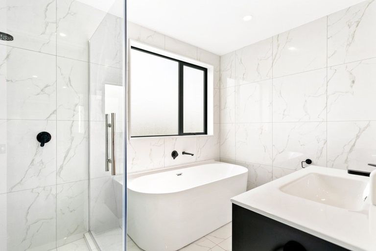 Photo of property in 76 Ashley Avenue, Long Bay, Auckland, 0630