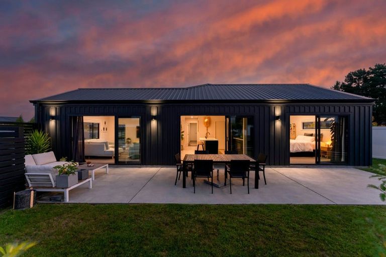 Photo of property in 118 Harakeke Drive, Wharewaka, Taupo, 3330