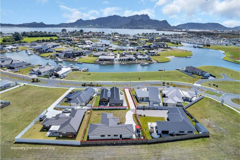 Photo of property in 46 Maturiki Drive, One Tree Point, 0118