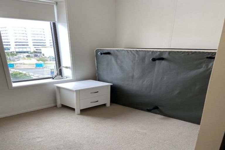 Photo of property in Twin Towers, 811/17 Putney Way, Manukau, Auckland, 2104