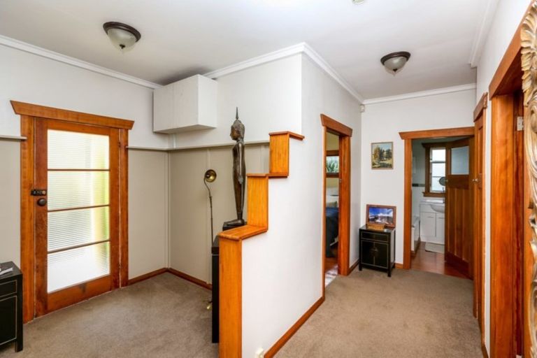 Photo of property in 180 Brooklands Road, Vogeltown, New Plymouth, 4310