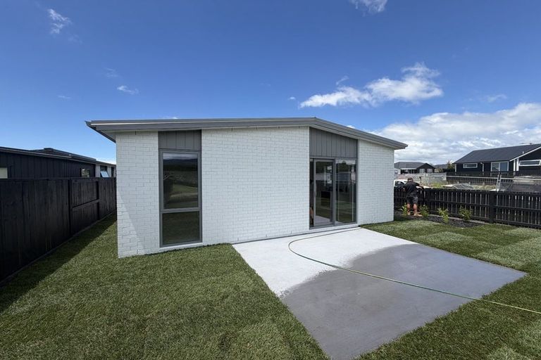 Photo of property in 37 Muhunoa Road West, Ohau, 5570