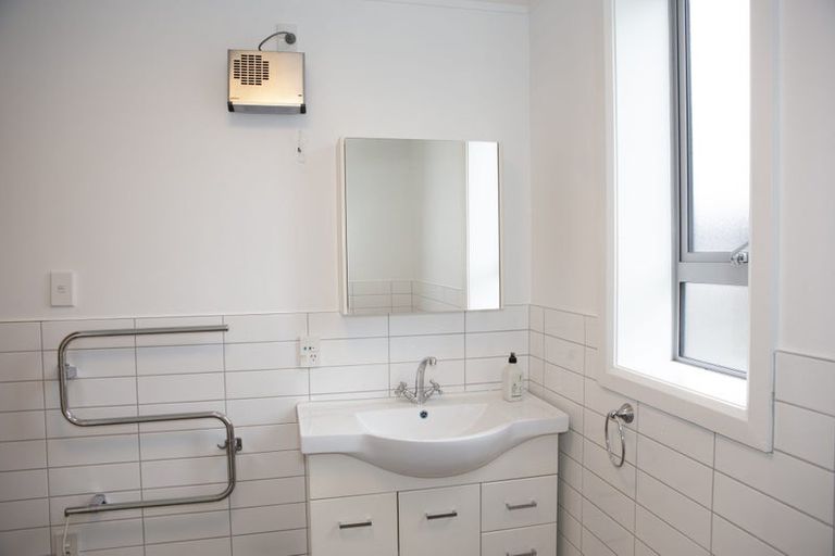 Photo of property in 23 Menzies Street, Sumner, Christchurch, 8081