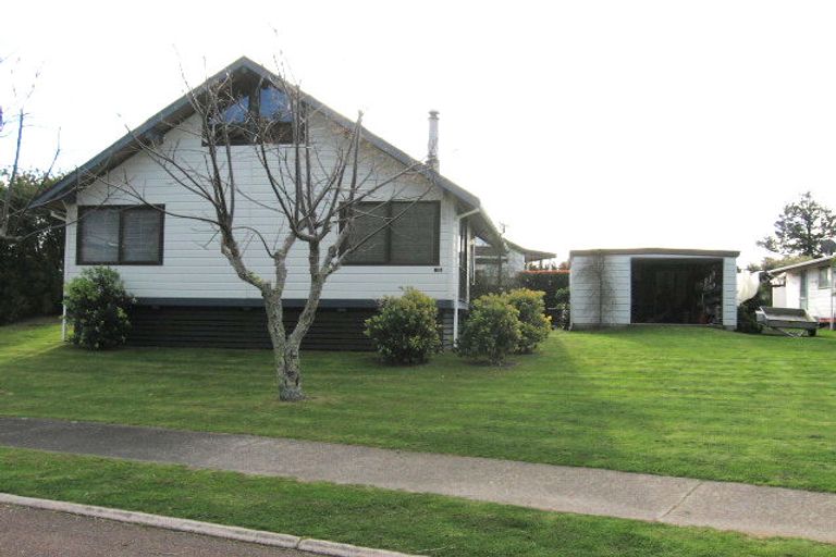 Photo of property in 16a Monarch Grove, Pauanui, Hikuai, 3579