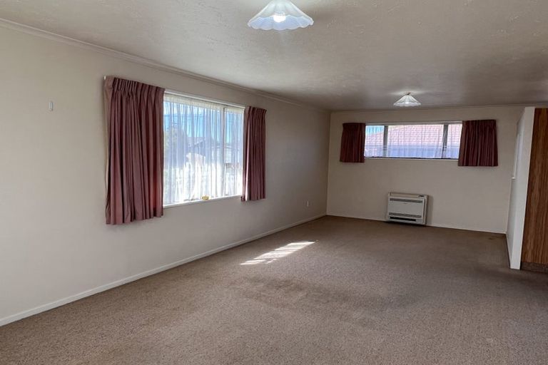 Photo of property in 1/21 Wilson Street, Islington, Christchurch, 8042