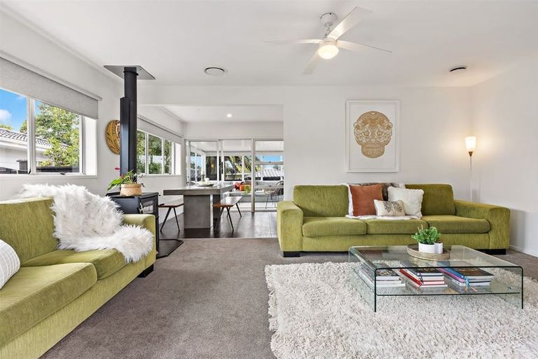 Photo of property in 9 Roysfield Lane, Sunnyhills, Auckland, 2010