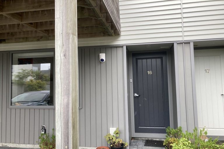 Photo of property in 16/31 Princess Terrace, Newtown, Wellington, 6021