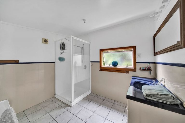 Photo of property in 223 Glover Road, Hawera, 4610