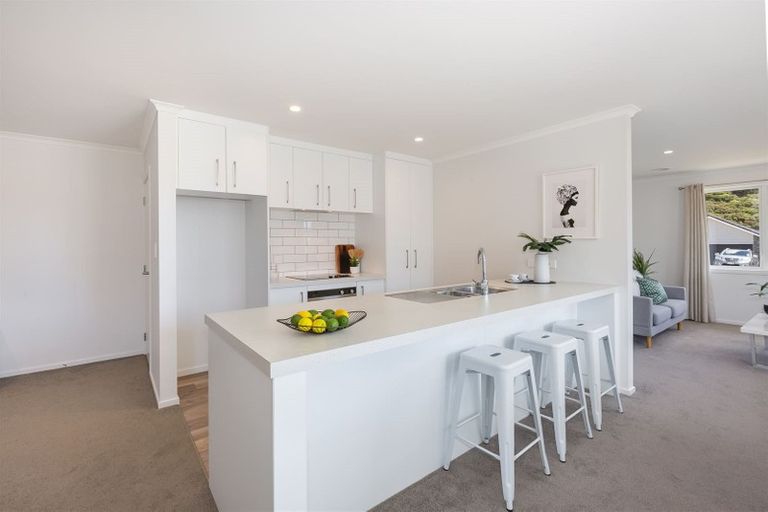 Photo of property in 210 Navigation Drive, Whitby, Porirua, 5024