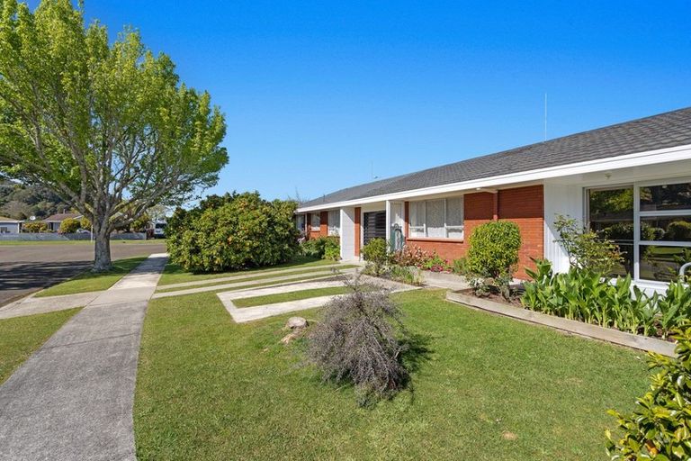 Photo of property in 2/1 Noel Mills Place, Whakatane, 3120