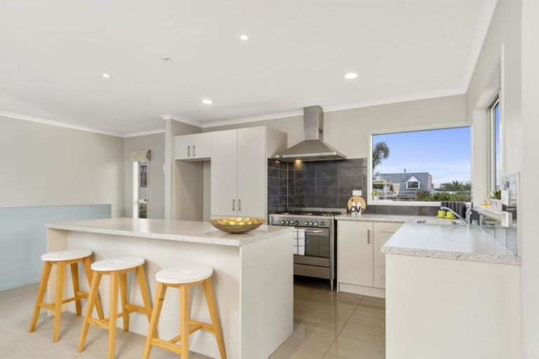 Photo of property in 233b Dickson Road, Papamoa Beach, Papamoa, 3118