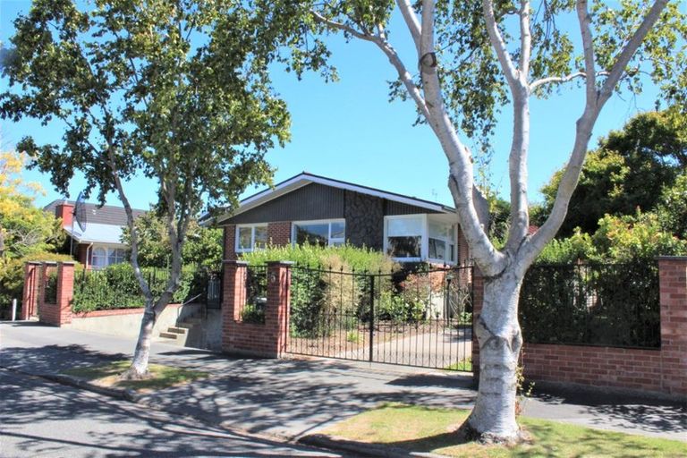 Photo of property in 5 Camelot Street, Ilam, Christchurch, 8041