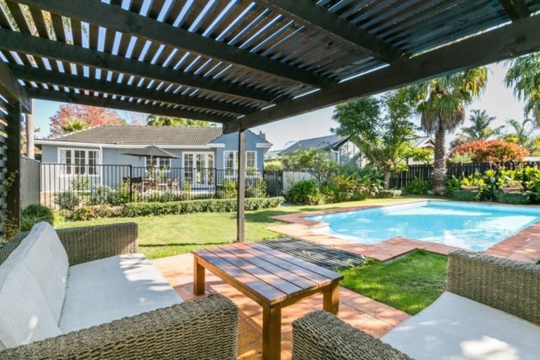 Photo of property in 11 Simla Avenue, Havelock North, 4130