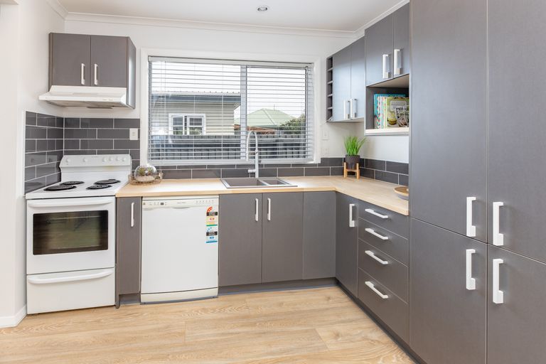 Photo of property in 309 Bower Avenue, North New Brighton, Christchurch, 8083