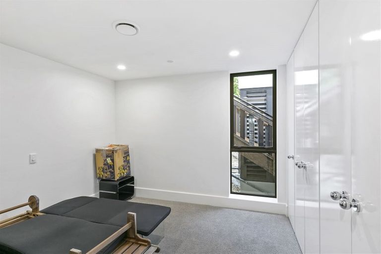 Photo of property in 6/308 Oriental Parade, Oriental Bay, Wellington, 6011