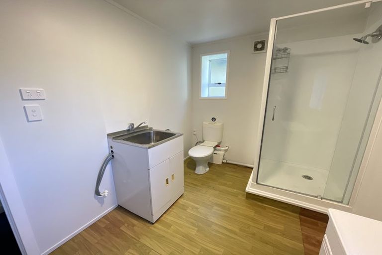 Photo of property in 57 Gloria Avenue, Te Atatu Peninsula, Auckland, 0610