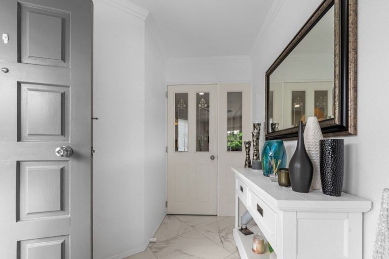 Photo of property in 4 Palm Court, Mount Maunganui, 3116