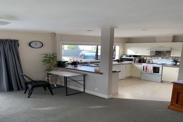 Photo of property in 112b Edinburgh Street, Pukekohe, 2120