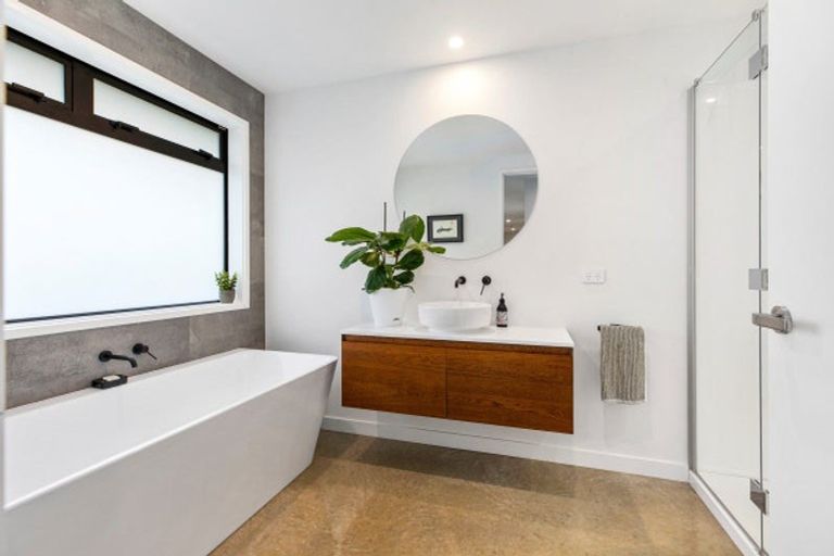 Photo of property in 5 Kahu Lane, Minden, Tauranga, 3176