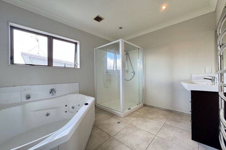 Photo of property in 6 Port Lane, Whitby, Porirua, 5024