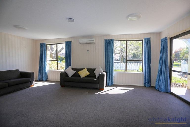 Photo of property in 16 Westmont Street, Ilam, Christchurch, 8041