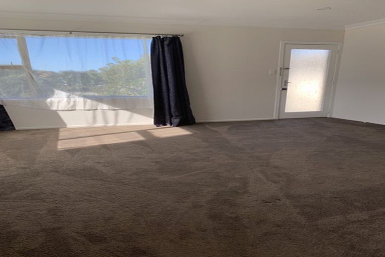 Photo of property in 2/34 Portadown Avenue, Pakuranga Heights, Auckland, 2010