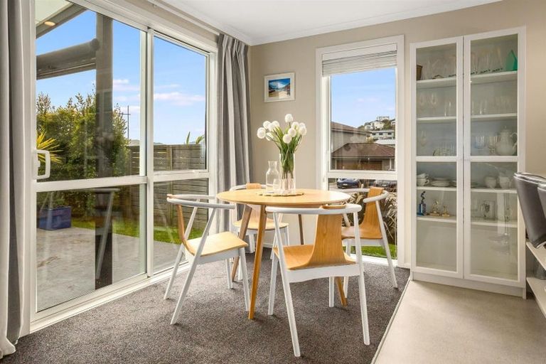 Photo of property in 11 Banks Boulevard, Whitby, Porirua, 5024
