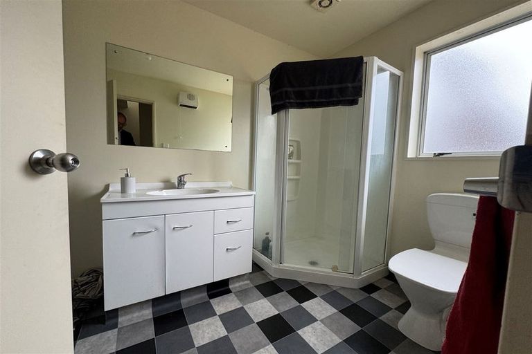 Photo of property in 105a Elizabeth Street, Riccarton, Christchurch, 8041