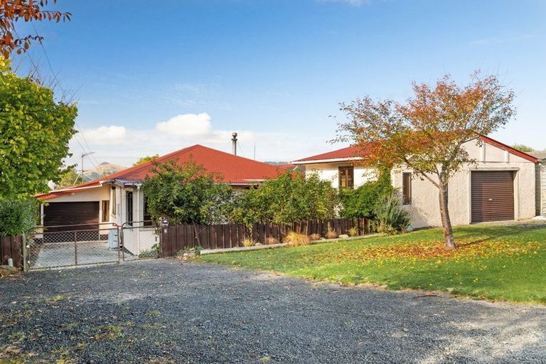Photo of property in 4 Hugh Street, Sawyers Bay, Port Chalmers, 9023