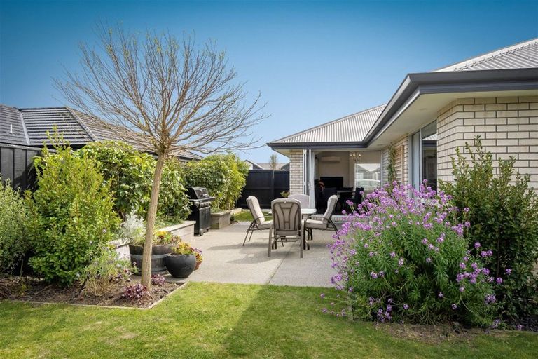 Photo of property in 14 Lansdowne Way, Rolleston, 7615