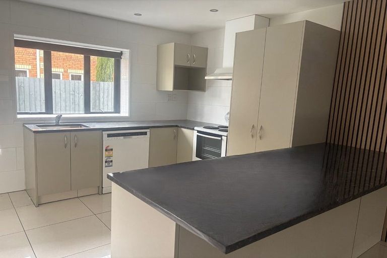 Photo of property in 16 George Street, Riccarton, Christchurch, 8041