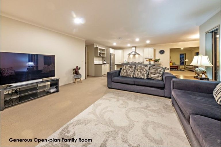 Photo of property in 27 Malahide Drive, Flat Bush, Auckland, 2019