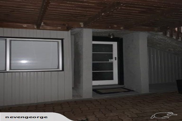 Photo of property in 6a Chequers Avenue, Glenfield, Auckland, 0629