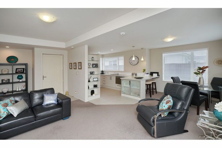 Photo of property in 2/158 Harewood Road, Papanui, Christchurch, 8053