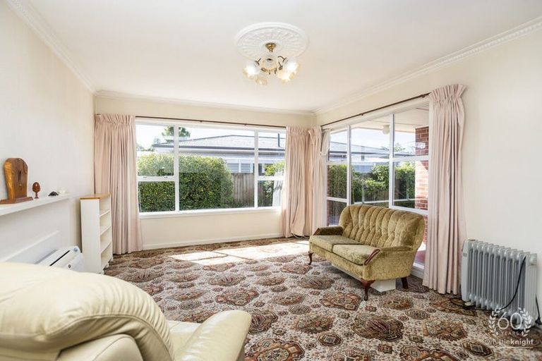 Photo of property in 22 Renfrew Street, Upper Riccarton, Christchurch, 8041
