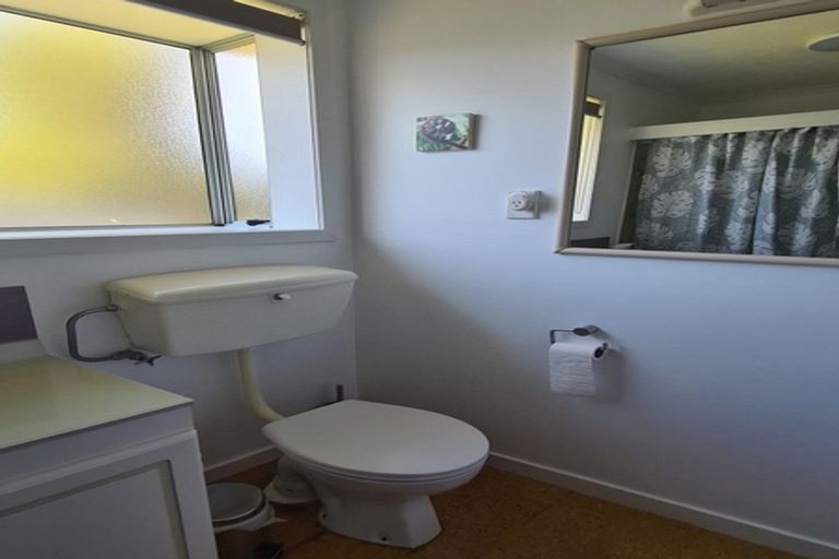 Photo of property in 19 Cologne Street, Martinborough, 5711