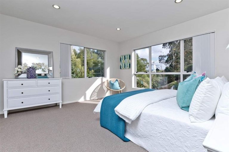 Photo of property in 85 Hugh Green Drive, Pinehill, Auckland, 0632