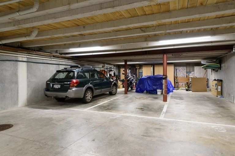 Photo of property in Alto Apartments, 2a/22 Telford Terrace, Oriental Bay, Wellington, 6011